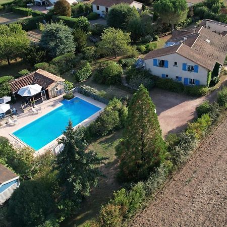 مبيت وإفطار Bonneuil-Matours Les Pierres Blanches المظهر الخارجي الصورة