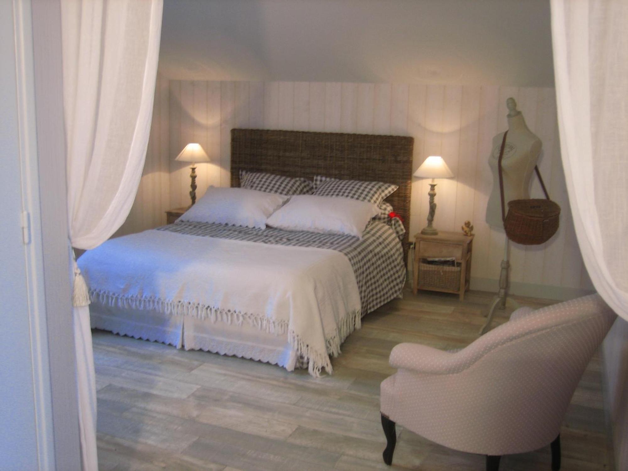 مبيت وإفطار Bonneuil-Matours Les Pierres Blanches المظهر الخارجي الصورة